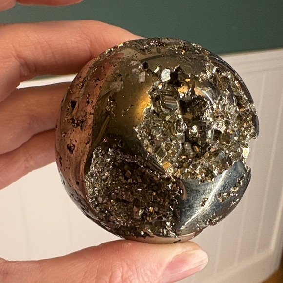 Pyrite Sphere - Picture 1 of 4